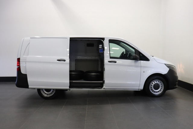 Mercedes-Benz Vito 114 CDI Lang - Automaat - EURO 6 - Airco - Navi - € 16.900,- Excl.