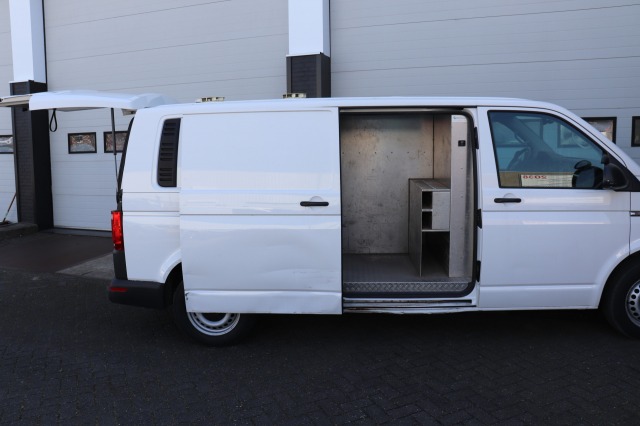 Volkswagen Transporter 2.0 TDI 150PK DSG Automaat L2 - Schade rondom - EURO 6 - Airco - Navi - Cruise - € 11.950,- Excl.