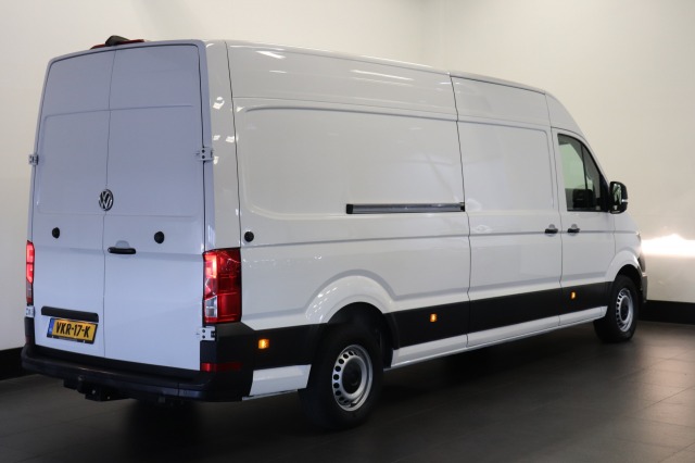 Volkswagen Crafter 2.0 TDI 177PK L4H3 - EURO 6 - Airco - PDC - Camera - € 24.950,- Excl.