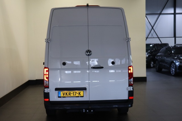 Volkswagen Crafter 2.0 TDI 177PK L4H3 - EURO 6 - Airco - PDC - Camera - € 24.950,- Excl.