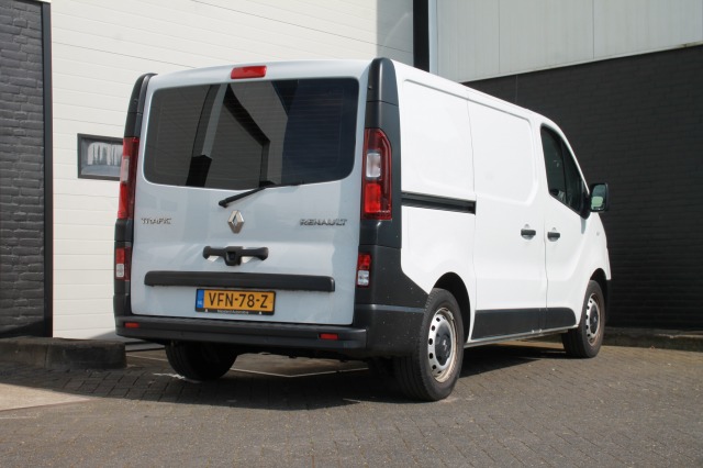 Renault Trafic 2.0 dCi 120PK - 2x Schuifdeur - EURO 6 - Airco - Cruise - PDC - € 13.950,- Excl.