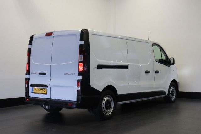 Renault Trafic 2.0 dCi 120PK L2 EURO 6 - Airco - Navi - Cruise - € 10.950,- Excl.