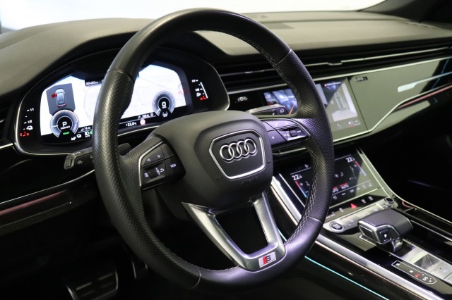 Audi Q8 60 TFSI e quattro Competition 462PK | PANO | 360 CAMERA | MATRIX LED | 23'' | € 68.950,- Incl. BTW