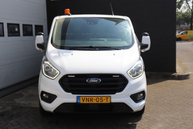 Ford Transit Custom 2.0 TDCI 130PK L2 EURO 6 - Airco - Cruise - Camera - € 17.500,- Ex.