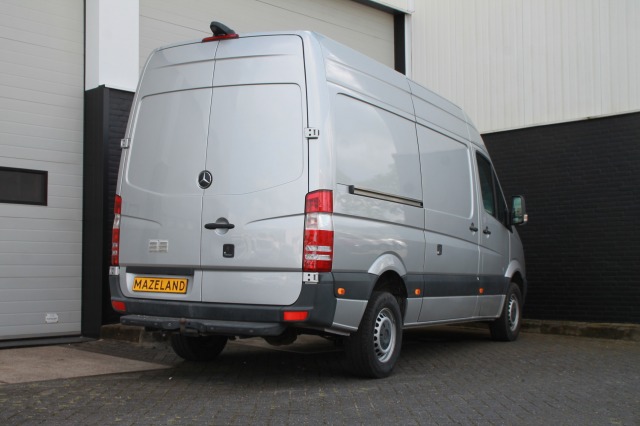 Mercedes-Benz Sprinter 319 3.0 CDI L2H2 EURO 6 - Airco - Navi - Cruise - € 19.950,- Excl.