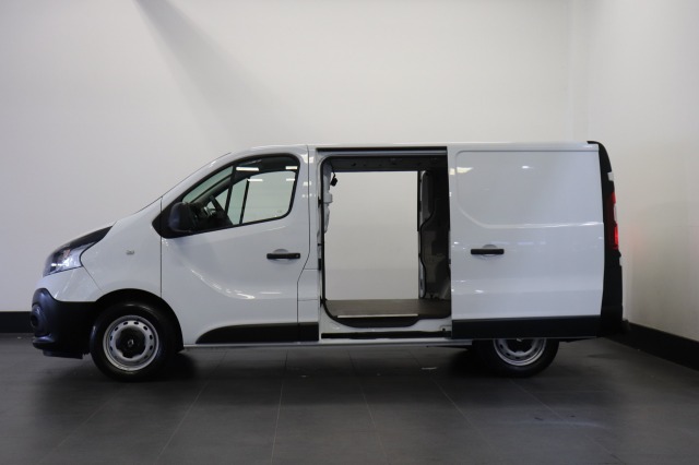 Renault Trafic 1.6 dCi 125PK 2x Schuifdeur EURO 6 - Airco - Navi - Cruise - € 10.950,- Excl.