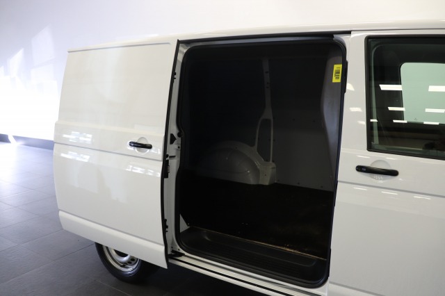 Volkswagen Transporter 2.0 TDI 150PK Automaat EURO 6 - Airco - Navi - Cruise - € 18.900 - Excl.