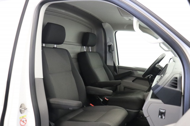 Volkswagen Transporter 2.0 TDI 150PK Automaat EURO 6 - Airco - Navi - Cruise - € 18.900 - Excl.