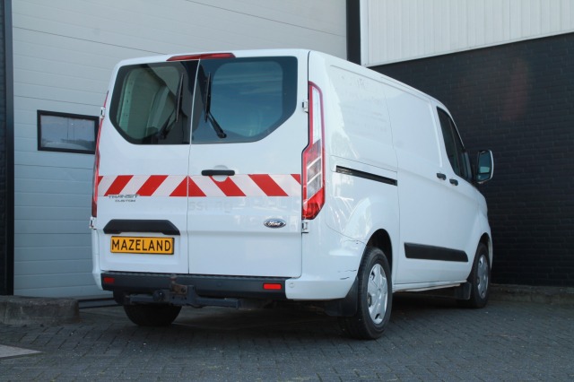 Ford Transit Custom 2.0 TDCI 130PK EURO 6 - Airco - Cruise - Trekhaak - € 15.950,- Excl.