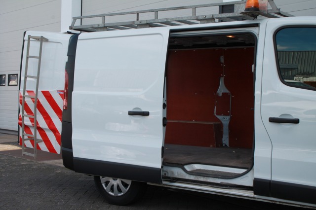 Renault Trafic 2.0 dCi 120PK EURO 6 - Airco - Cruise - Navi - €10.950,- Excl.